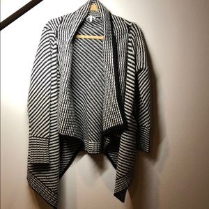 Brand New! Joie shaw sweater. Wool/ cashmere blend